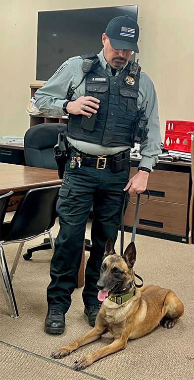 miclo and robinson k9 handler